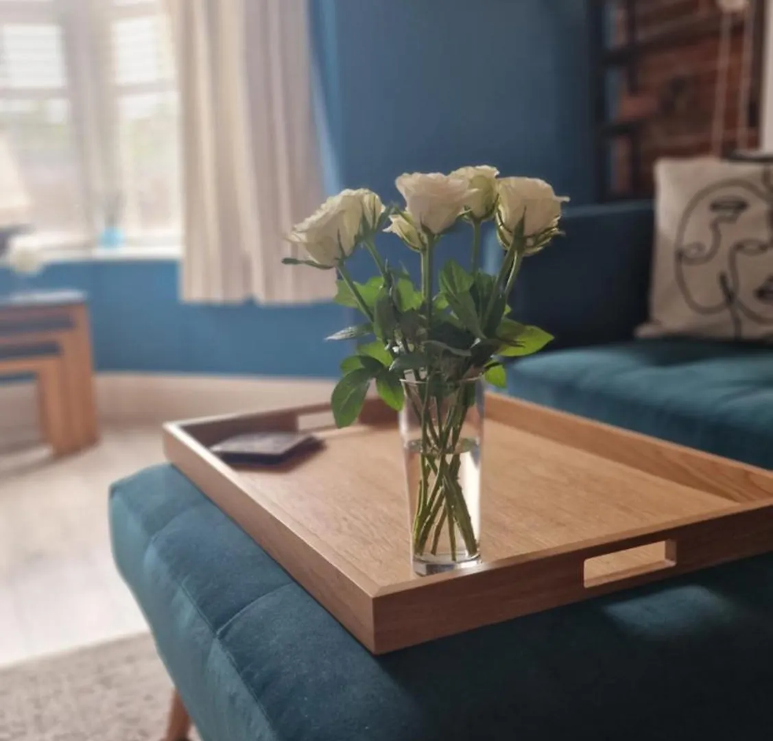 Molly Marine - Bespoke 2 Bedroom Courtyard Apartment - 1 Minute From Brighton Pier